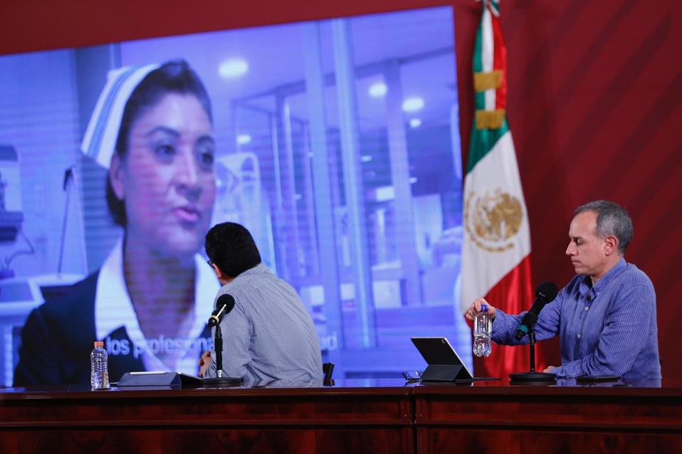 Fabiana Zepeda Arias envía mensaje durante informe diario de covid-19. (Nelly Salas)