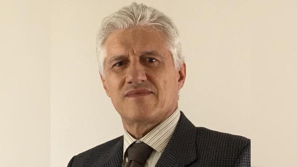 Alejandro Macías, comisionado nacional para la atención de la influenza en 2009. (Facebook | Alejandro Macías)