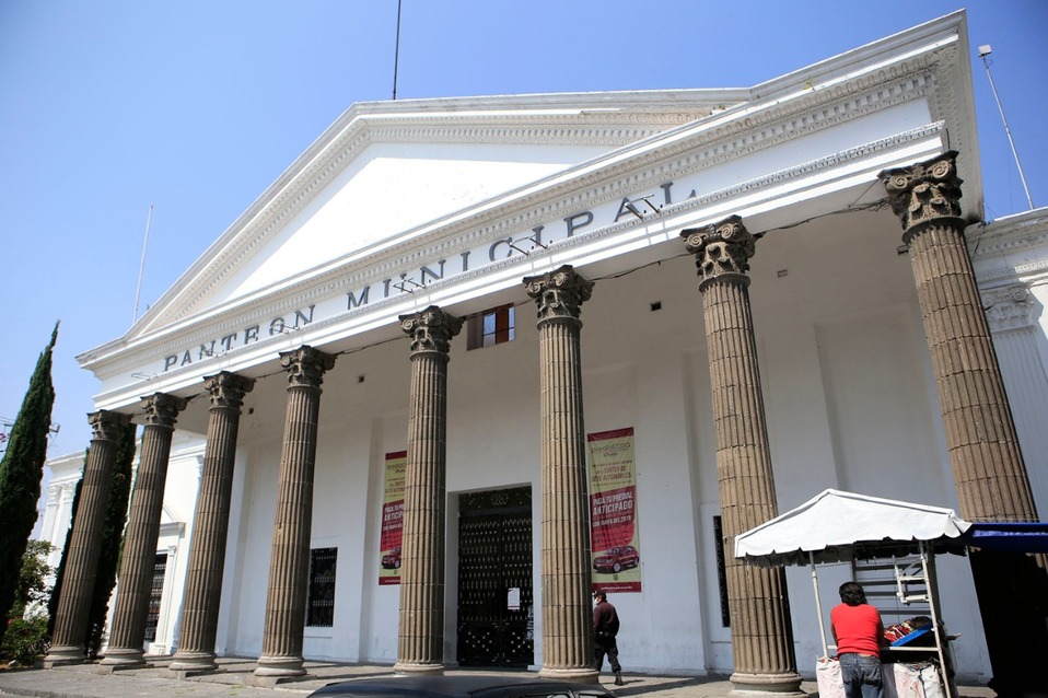 El gobierno capitalino utilizará el Panteón Municipal de la junta auxiliar de San Francisco Totimehuacán. (Andrés Lobato)