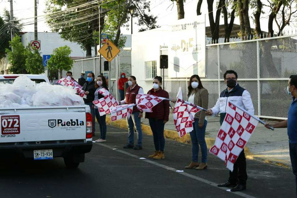 El banderazo de salida fue encabezado por la Presidenta Municipal, Claudia Rivera Vivanco. (Especial)