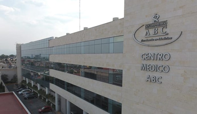 El Centro Médico ABC informó la saturación en sus servicios para atender a pacientes con covid-19.