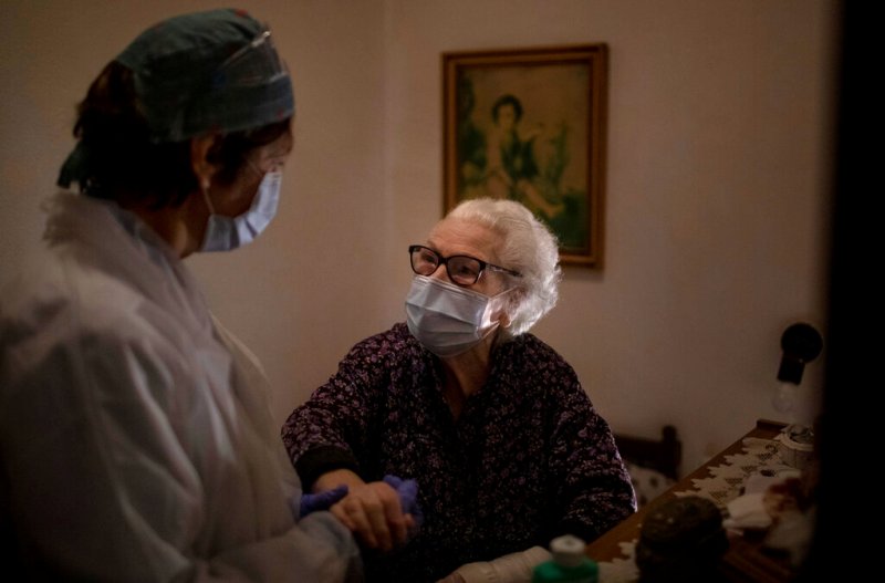 El objetivo de este plan gradual "es recuperar la vida cotidiana sin poner en riesgo la salud colectiva". (AP)