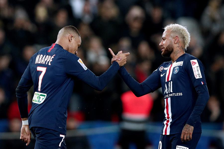 PSG quiere jugar Champions League aunque sea en el extranjero (EFE)