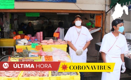 Algunos comercios se resisten a cerrar. (Sergio Sánchez-Hidalgo)