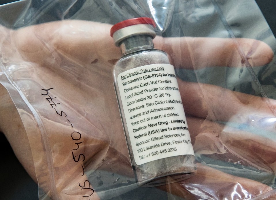 El remdesivir ayuda a no multiplicar al coronavirus (AFP)