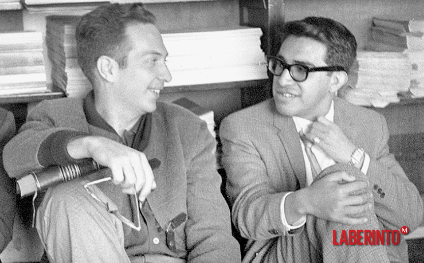 Los jóvenes, y antisolemnes, Sergio Pitol y Carlos Monsiváis. (Foto: Archivo MILENIO)
