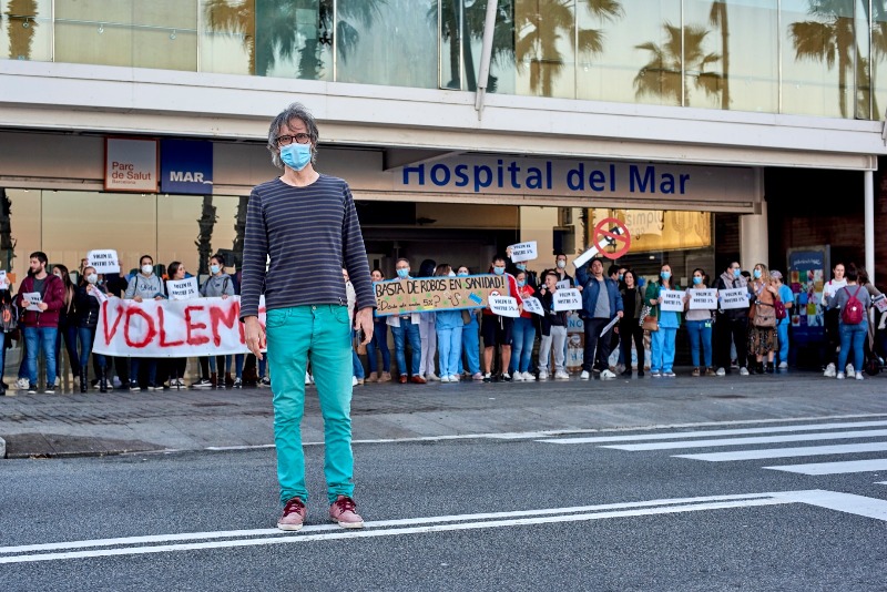 Médicos y enfermeras exigen el 5% que le fue quitado hace 10 años. (Reuters)