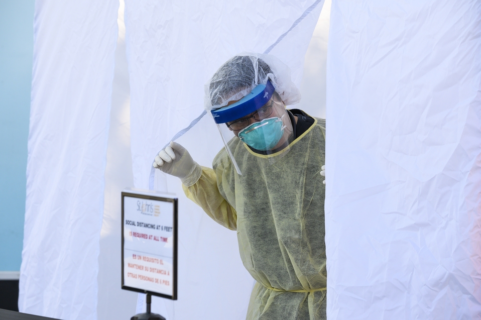 Dos reos perdieron la vida por el coronavirus en Los Ángeles. (AFP)