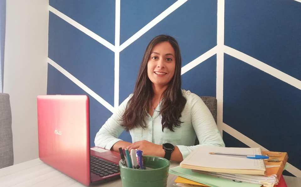 Sonia Elena Dávila Valadez, maestra de grupos de segundo y tercer grado en escuelas públicas de Torreón. (Cortesía)