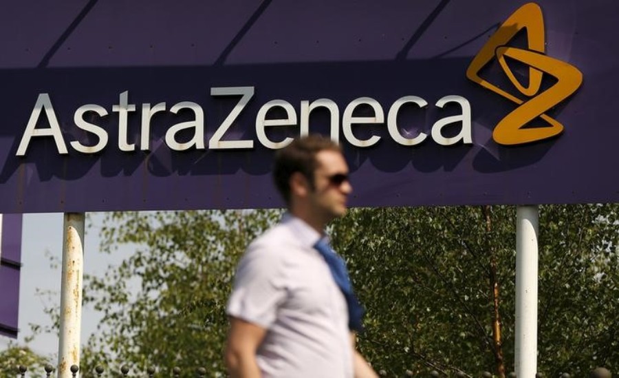 AstraZeneca también está probando dos de sus tratamientos aprobados como terapia para ayudar en el brote. (Reuters)