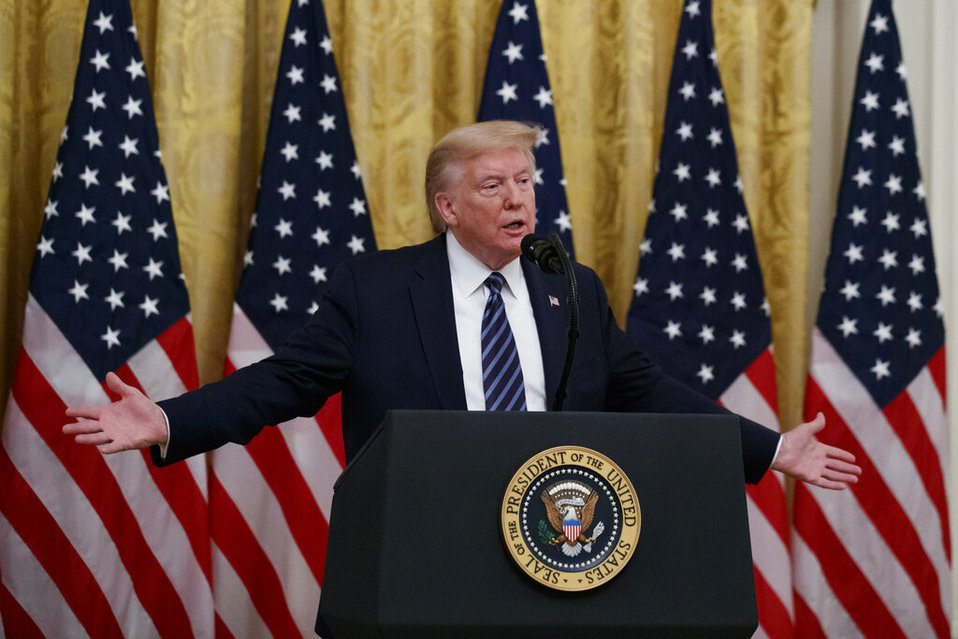 Donald Trump asegura que China es responsable de la pandemia de coronavirus. (AP)