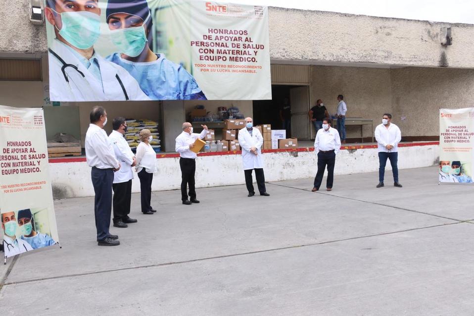 De acuerdo al líder sindical, la donación de insumos para el personal médico se realizó en las 32 entidades del país. Foto: Especial