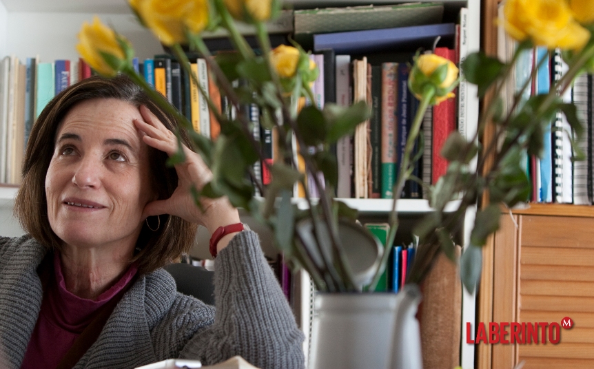 Mónica Lavín, autora de 'Todo sobre nosotras'. (Foto: Jesús Quintanar | MILENIO)