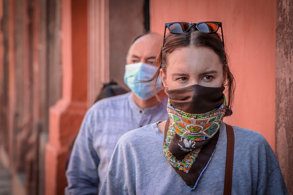 Guardianes  vigilan en San Miguel de Allende uso de cubrebocas