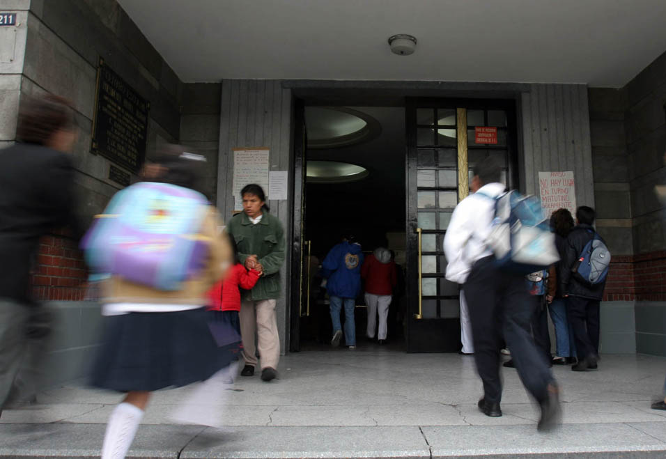 "La escuela es la segunda casa y la casa es la primera escuela". (Archivo)