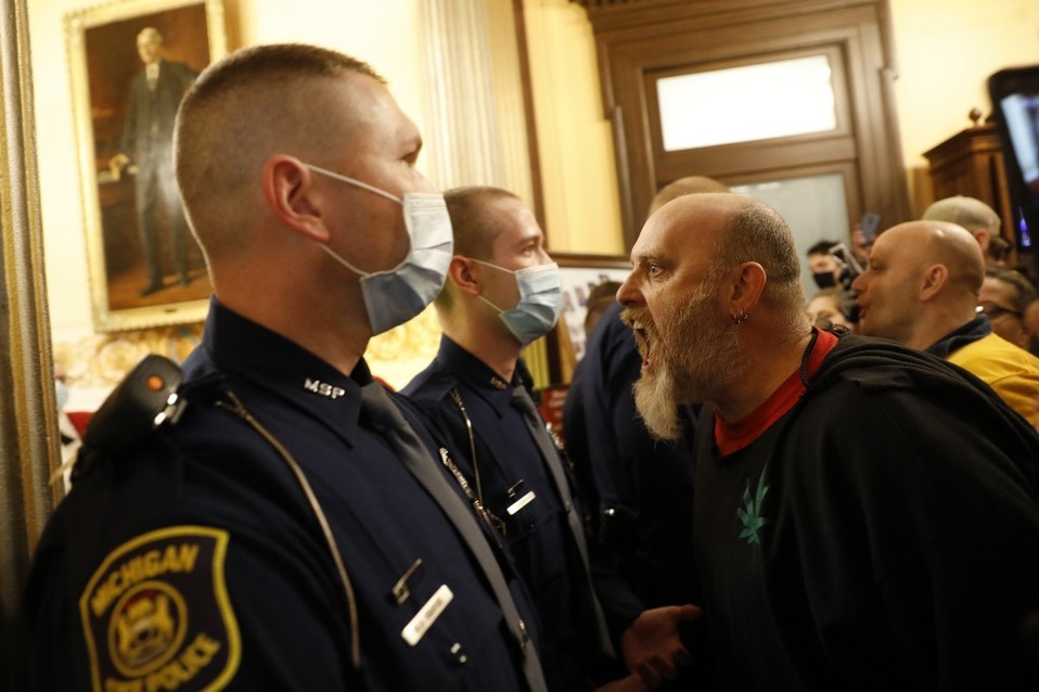 En Michigan se concentran las protestas contra el confinamiento por coronavirus. (AFP)