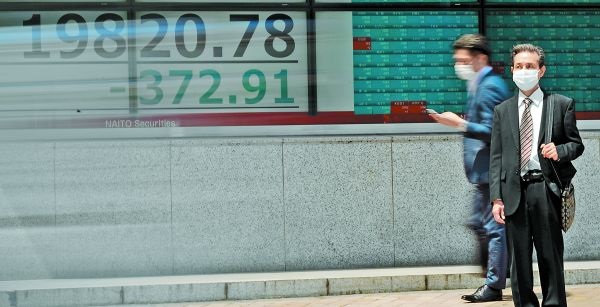 El resultado ha sido una erosión constante en su capacidad para hacer frente a sus pagos y deudas. Eugene Hoshiko/Ap