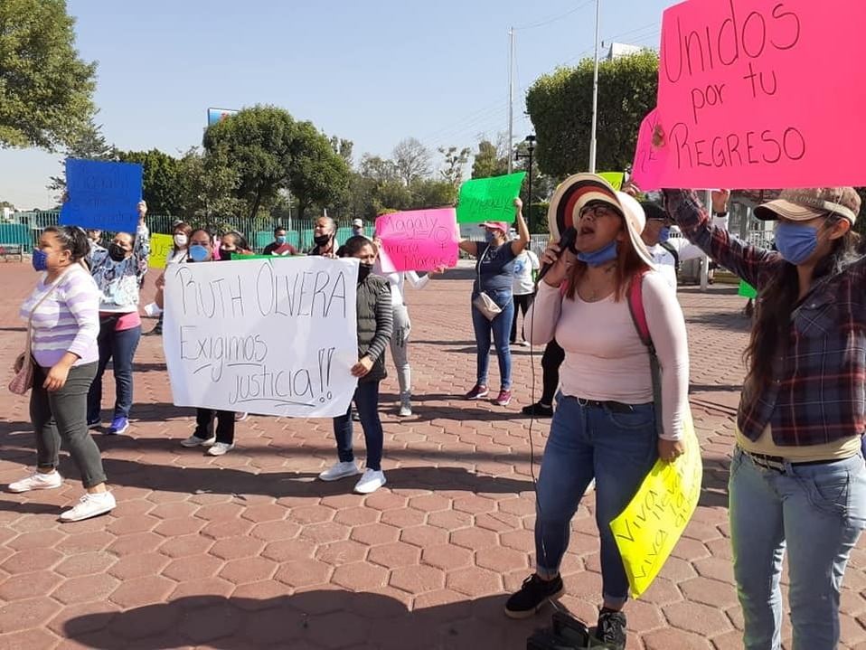 Se manifestaron  en la explanada del palacio municipal. (Especial)