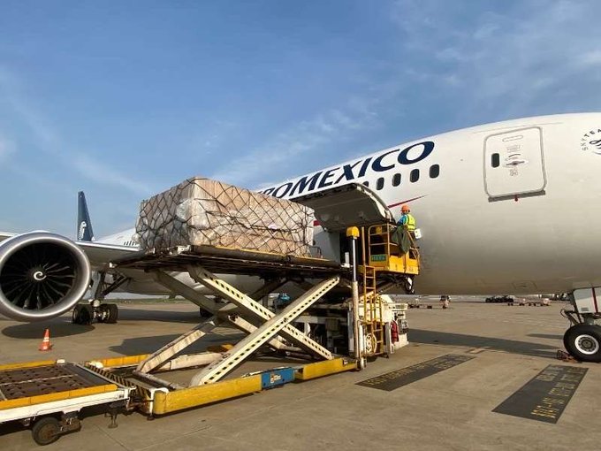El vuelo que llegará a la CdMx es de la empresa Aeroméxico./ @m_ebrard