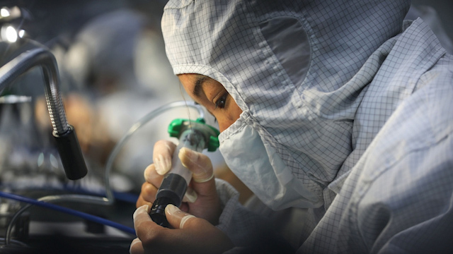 Buscan acelerar producción de Remdesivir, medicamento para tratar covid-19