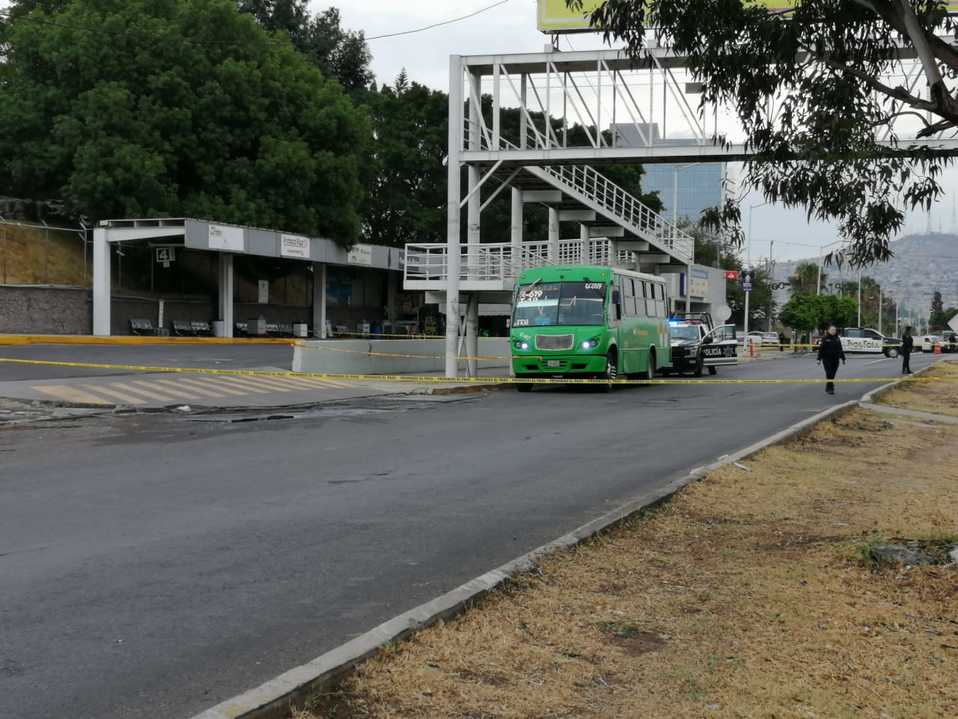 El camión de la ruta 619 le pasó por encima a un hombre joven sobre Periférico sur en Tlaquepaque (Juan Carlos Munguía)