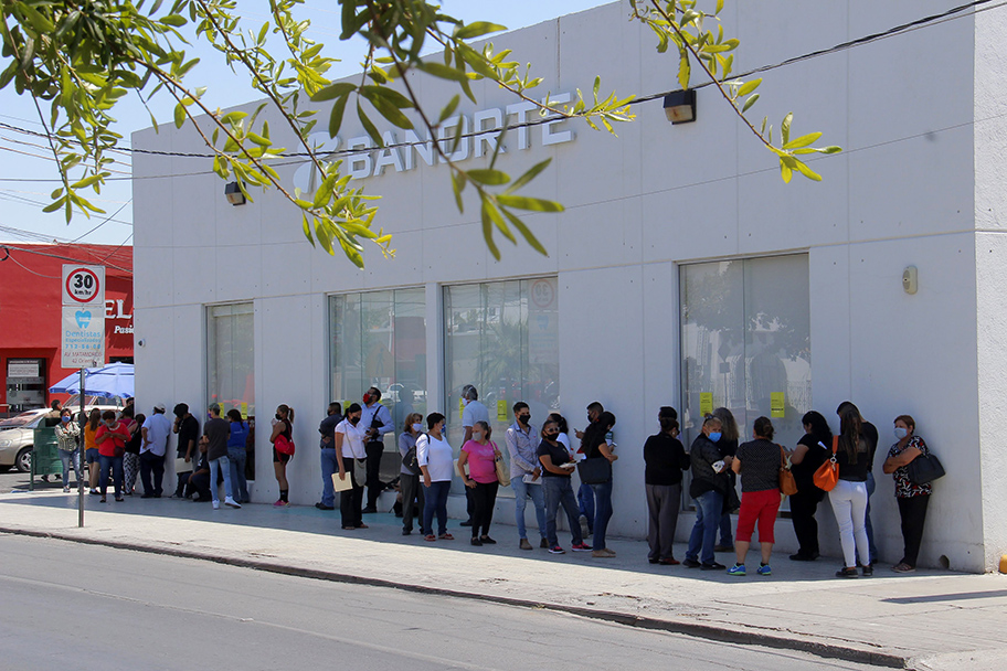 Bancos en Torreón. (Manuel Guadarrama)