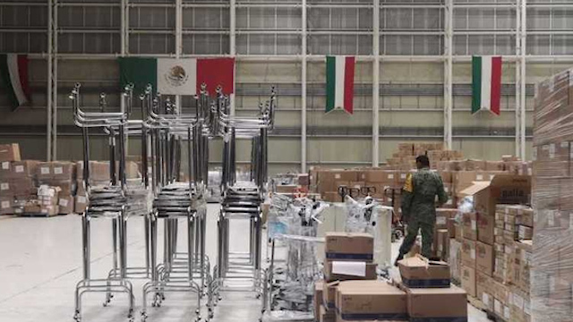 Llega avión con insumos médicos desde China para covid-19