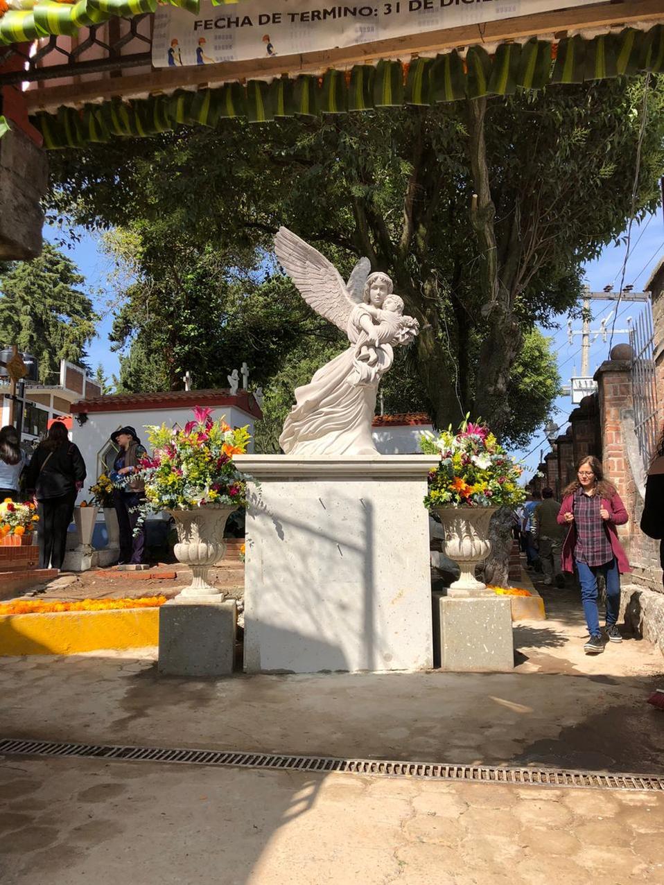 Panteones de Cuajimalpa permanecerán cerrados el 10 de mayo por covid-19. (Especial)