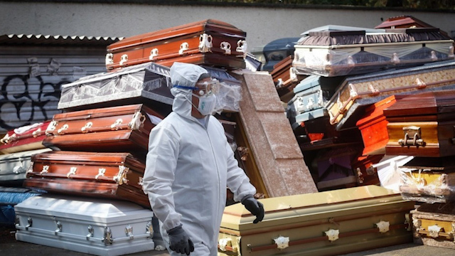 Funerarias hacen del coronavirus un negocio; cobran más de 11 mil pesos