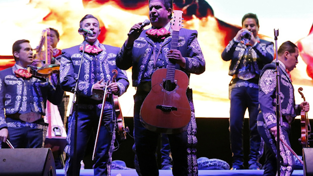 Mariachis ofrecen serenatas virtuales por el Día de las Madres