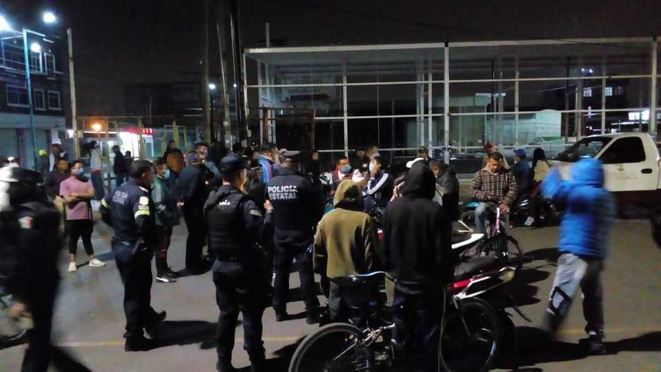 Chiconcuac determinó cerrar las calles aledañas al mercado.