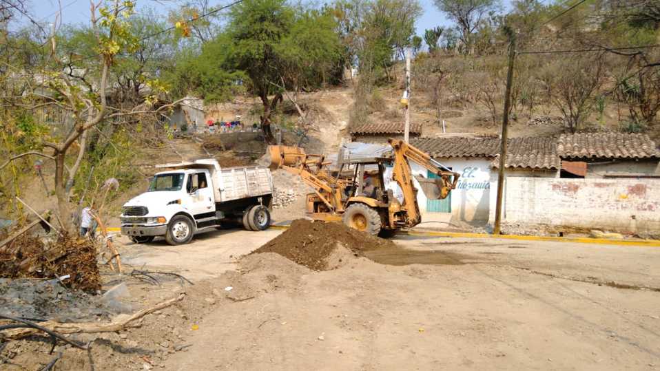 Atienden deslaves en Santa Cruz Alpuyeca y Coxcatlán. (Especial)