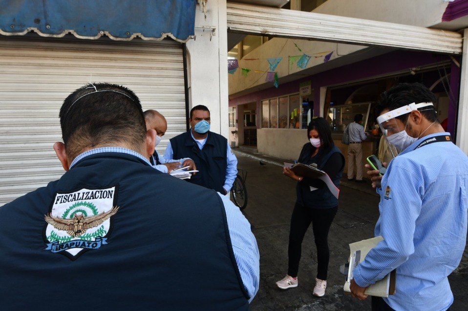 Detienen a 10 y clausuran negocios en diferentes municipios de Guanajuato