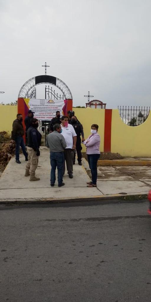 Panteones en 22 municipios abrieron sus puertas, pero bajo estrictas medidas preventivas.  (Especial)