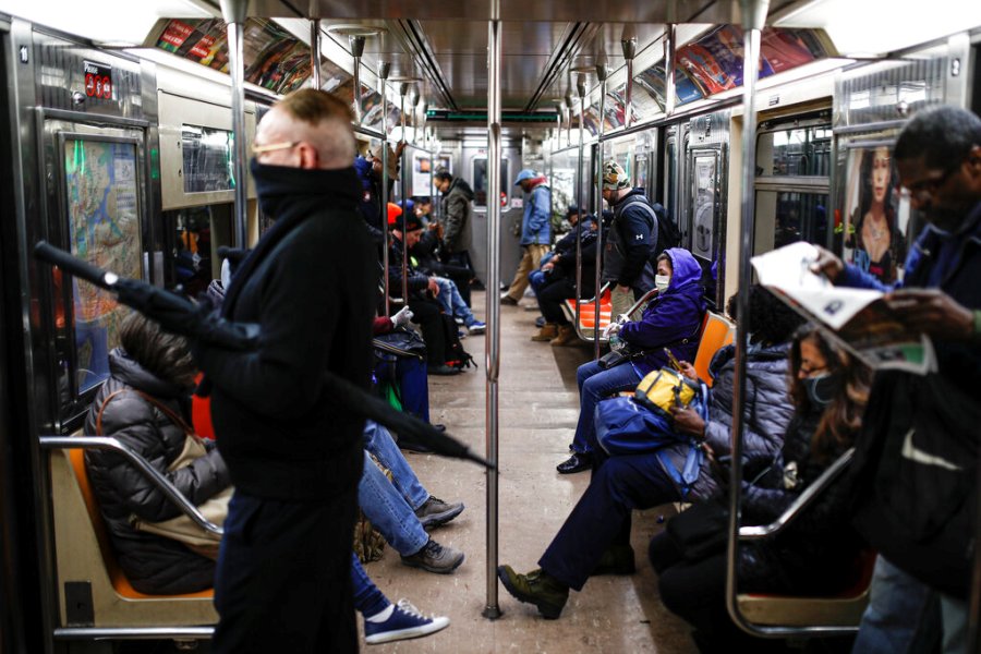 Hasta ayer, la ciudad de Nueva York había registrado cerca de 14 mil 800 decesos confirmados. (AP)