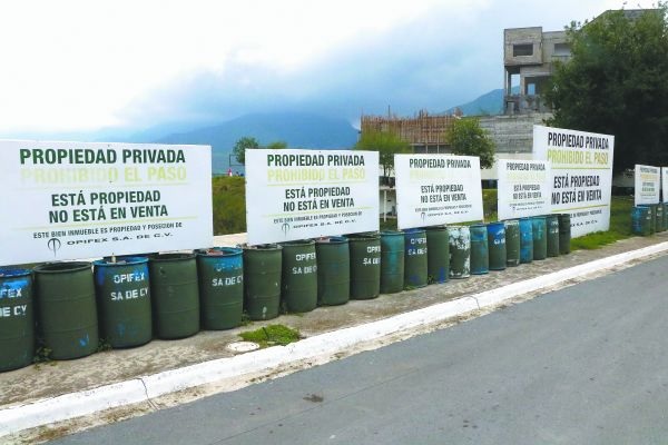 La llegada de posesionarios a la fábrica El Porvenir es el ejemplo más reciente de allanamiento. Leonel Rocha