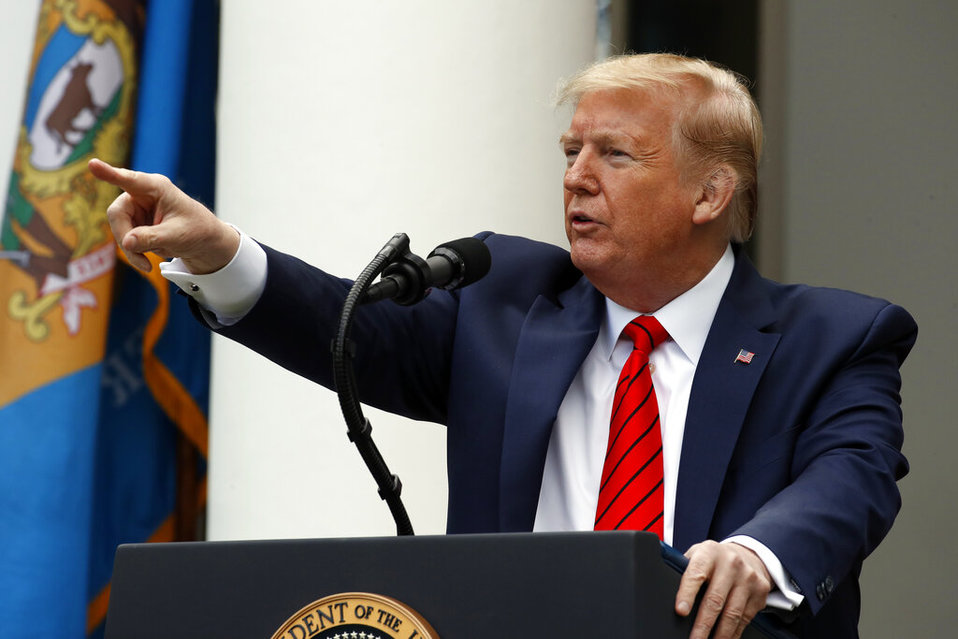 Trump aseguró que Estados Unidos aplica más pruebas de coronavirus que en cualquier parte del mundo. (AP)