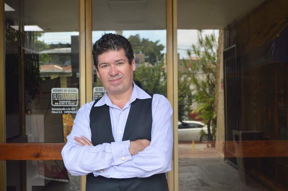El escritor  tapatío Gabriel Martín