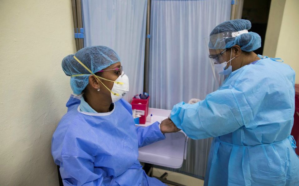 Las enfermeras —y más recientemente los enfermeros— han estado en primera línea en el cuidado de la salud.