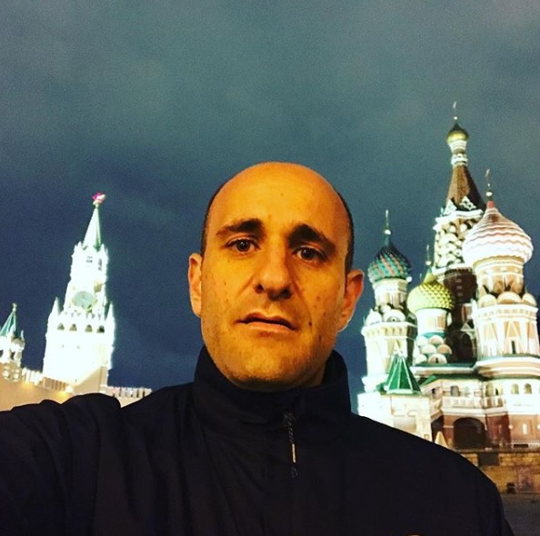 Alberto Lati, comentarista de FOX Sports (Instagram @latitudlati)