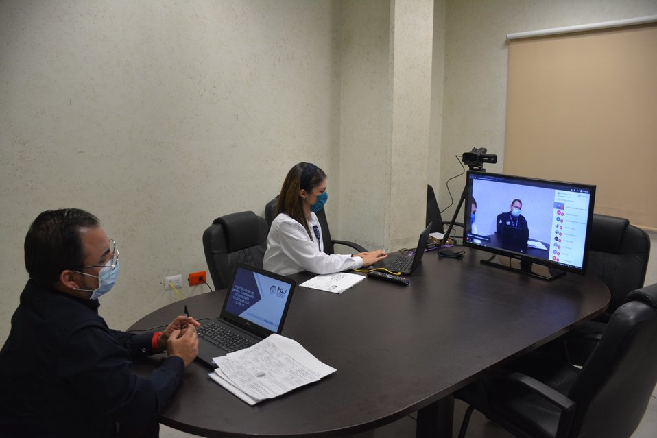 Capacitan sobre atención psicológica a familiares de fallecidos por covid-19.