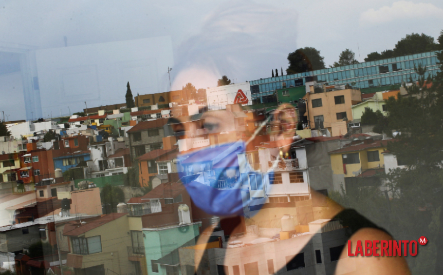 "A veces sólo contemplamos las ventanas de los vecinos, inmunes a la desgracia". (Foto: Edgard Garrido | Reuters)