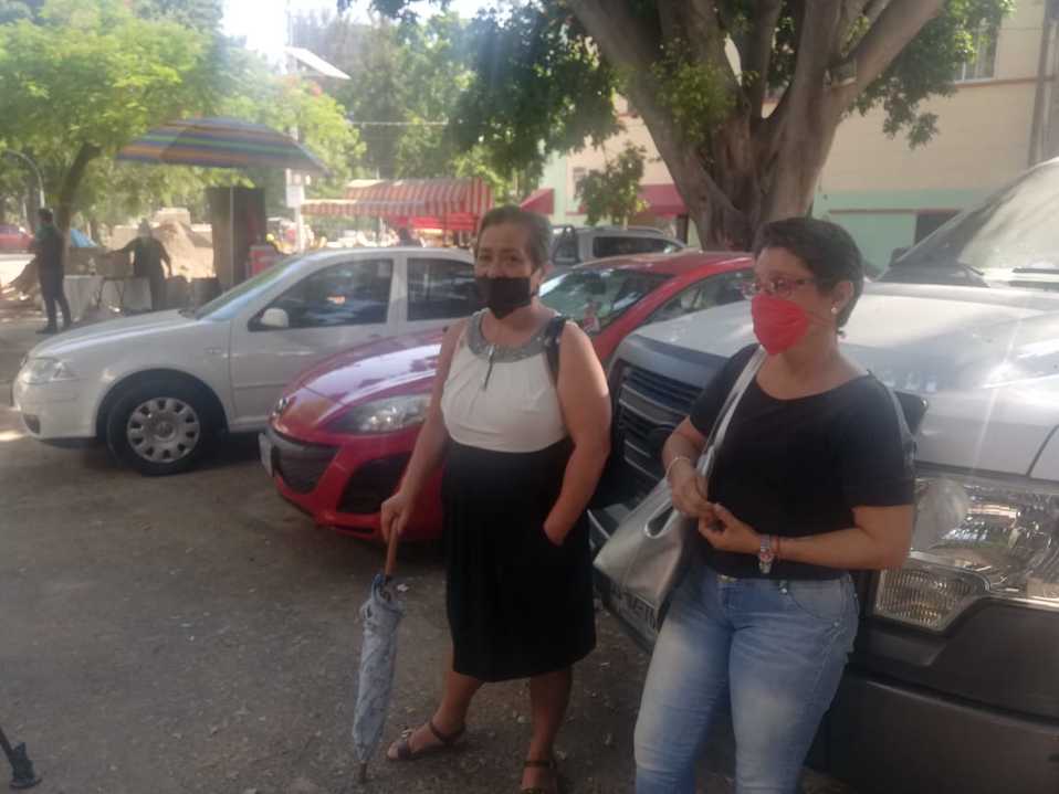 Mujeres Unidas en una sola voz aseguran que no hay mediceinas para su tratamiento de cáncer de mamá (Josefina Ruíz)