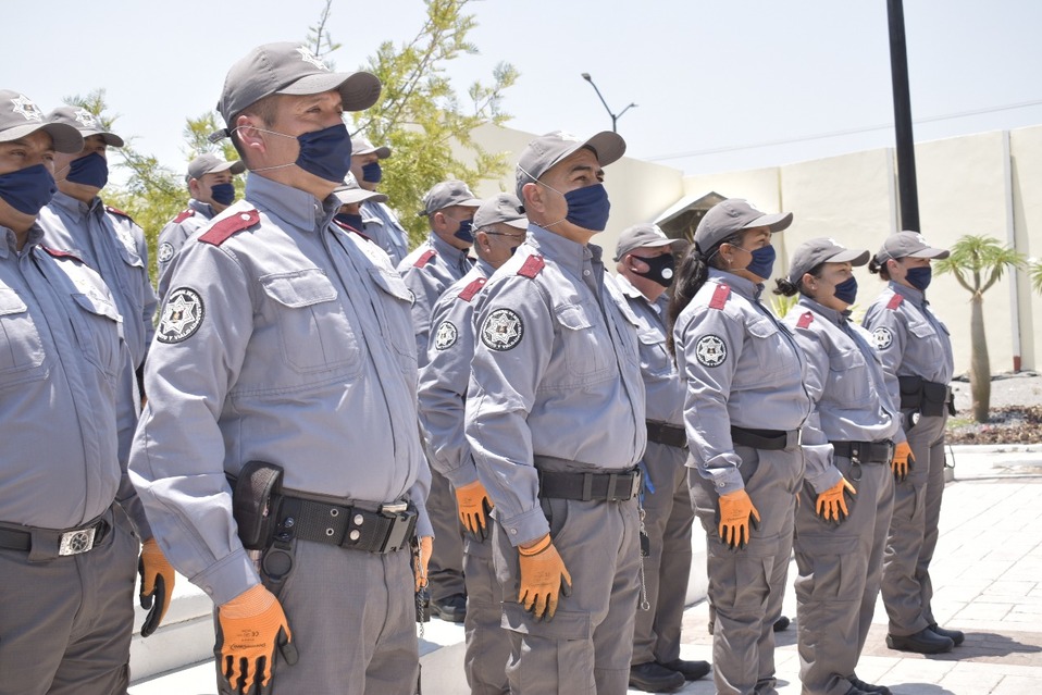 Agentes de tránsito y vialidad de Salamanca portarán nuevo uniforme.
