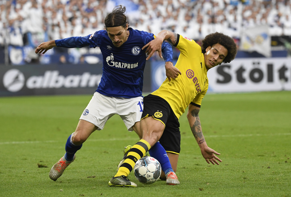 Encuentro entre el Schalke 04 y el Borussia Dortmund en la Bundesliga (AFP)