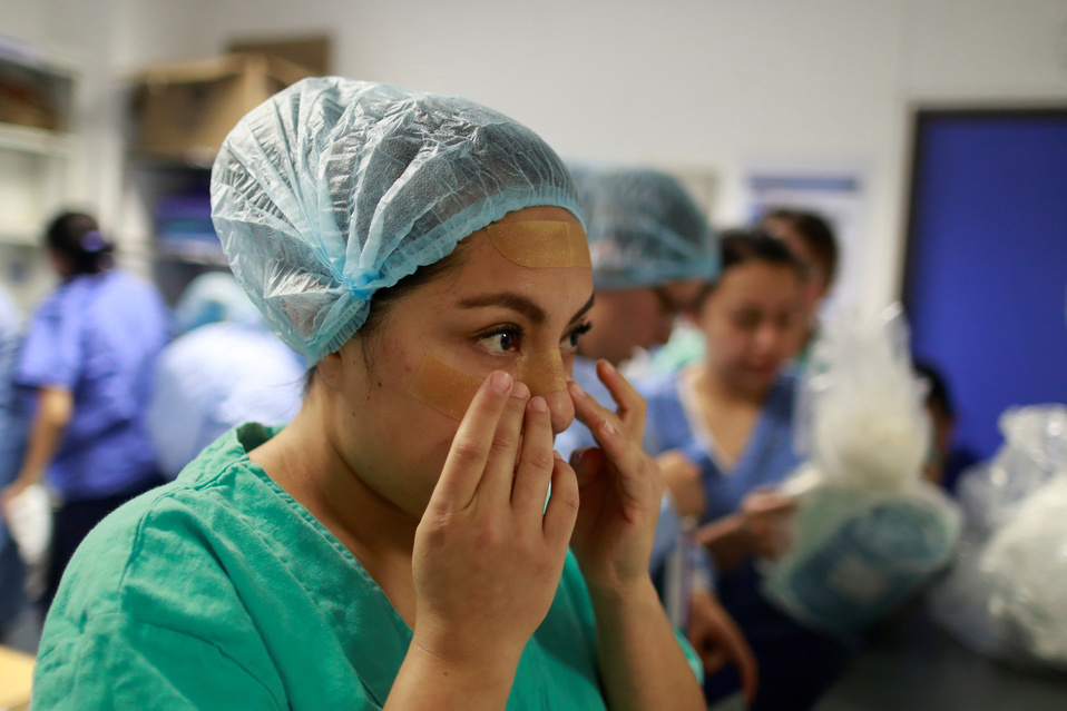 Enfermera de cuidados intensivos en Ciudad Juárez durante la pandemia por coronavirus. (Reuters)