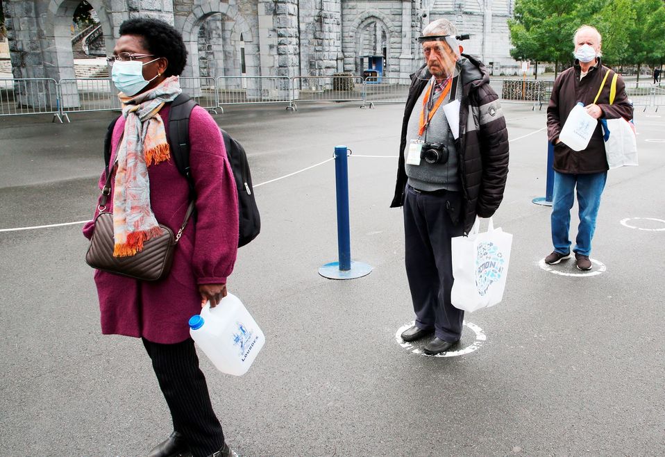 Austria abrirá fronteras con 6 países. | AP