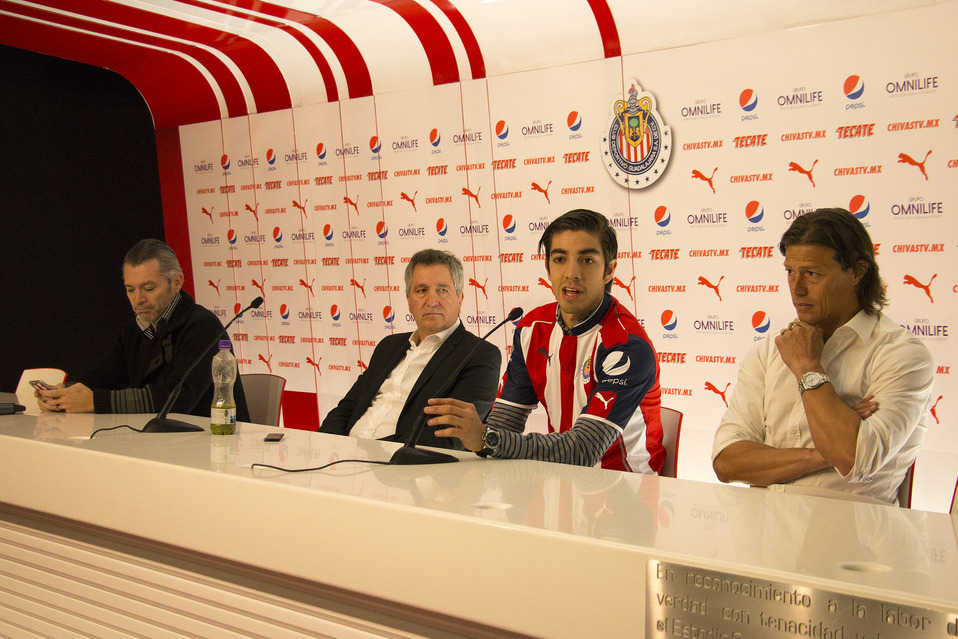 Rodolfo Pizarro durante sus presentación con Chivas en 2016 (Imago7)