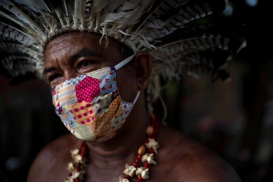 Al menos 162 de los aproximadamente 76 mil indígenas del área han sido infectados. (AP)