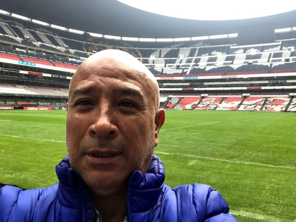 Mario Sánchez, productor de Televisa Deportes, hoy TUDN (Twitter @laloeluna)